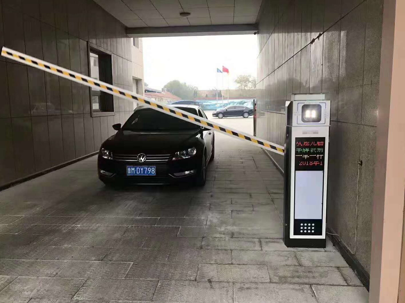車牌識別系統(tǒng)，智能車牌識別系統(tǒng)